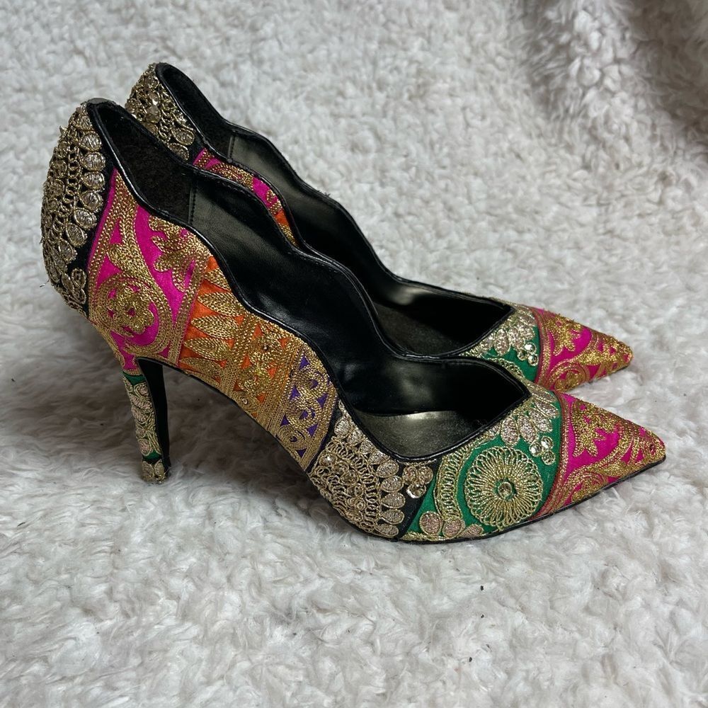 Lfl lust for life  Vintage multi color gold embroidery sequin slip on heels SZ11